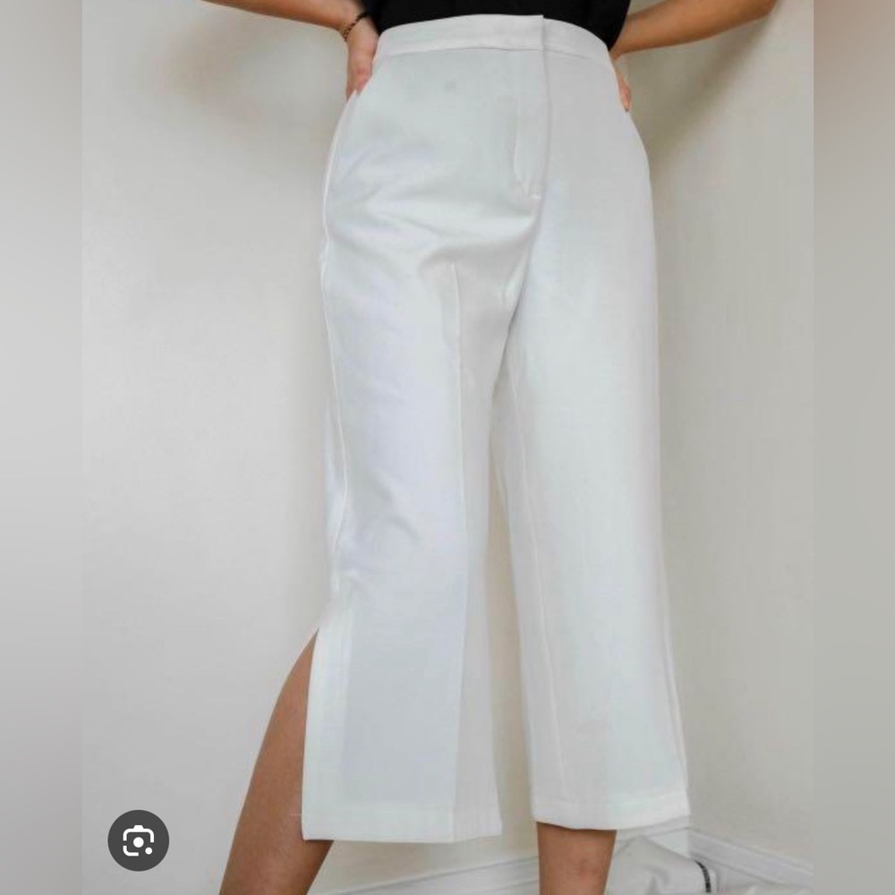 ZARA OFF WHITE WIDE SLIT LEG CULOTTES!